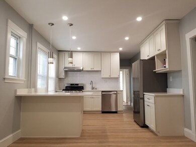 11 Grossman St unit 11, Quincy, MA 02169 - photo 3