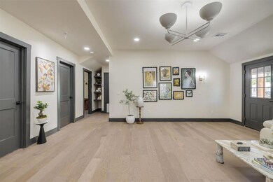 Entryway featuring light hardwood / wood-style flo