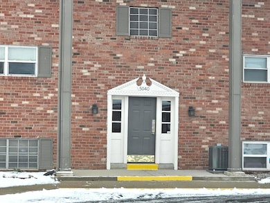 5040 Allisonville Rd unit E, Indianapolis, IN 46205 - photo 2