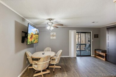 19 Catalpa Ct Dining & Living Area