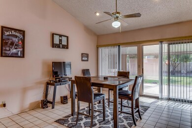 06_7302_S_Oak_St__06_mls