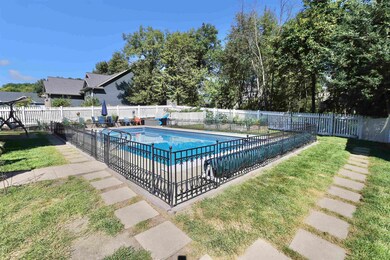 933 E Meadow Cir, Edgerton, WI 53534 - photo 6