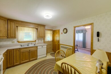 6 Hillsboro Rd, Worcester, MA 01605 - photo 5