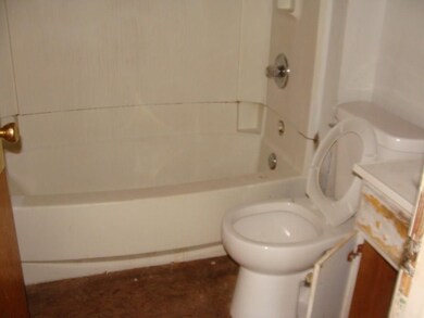 51 S Gladstone Ave, Columbus, IN 47201 - photo 5