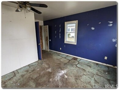 289 NE F St, Linton, IN 47441 - photo 5