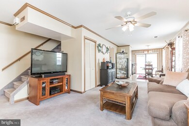 933 Andrews Ave, Darby, PA 19023 - photo 5