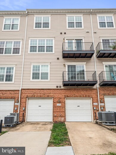 22752 Verde Gate Terrace, Ashburn, VA 20148 - photo 6