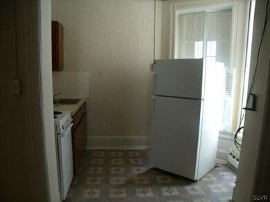 36 S 5th St unit 4, Allentown, PA 18101 - photo 4