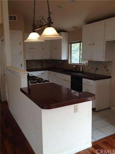Sharp looking kitchen with nice upgrades like the 