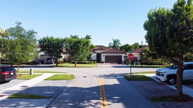 15340 SW 176th Ln, Miami, FL 33187 - photo 6