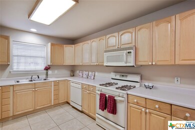 124 Dolly St, San Marcos, TX 78666 - photo 5