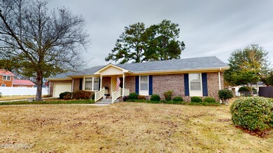 203 Cambridge Ct, Jacksonville, NC 28546 - photo 4