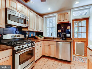 439 Grindall St, Baltimore, MD 21230 - photo 5