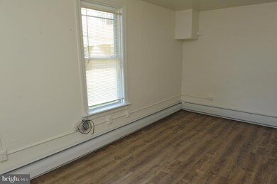 112 S 3rd St, Lemoyne, PA 17043 - photo 5