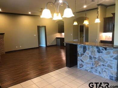 1539 Skidmore Ln, Tyler, TX 75703 - photo 7