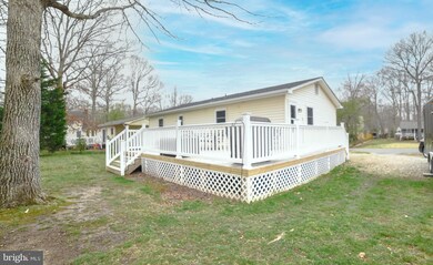 25972 Hills Dr, Mechanicsville, MD 20659 - photo 2