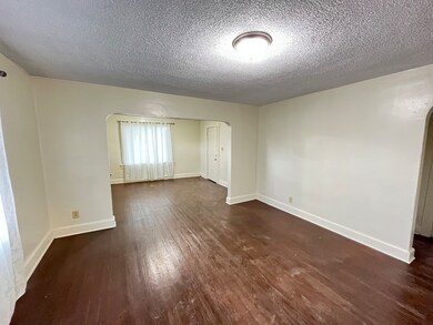 2226 Fulton St, Anderson, IN 46016 - photo 6