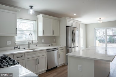 702 Delaware Ave, Riverside, NJ 08075 - photo 4