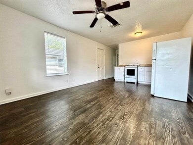 2614 Sol Wilson Ave unit A, Austin, TX 78702 - photo 2