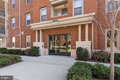 23630 Havelock Walk Terrace unit 418, Brambleton, VA 20148 - photo 4