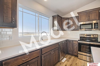 8017 N 113 St, Omaha, NE 68111 - photo 6