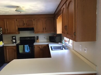 2 Karen Ln unit B, Londonderry, NH 03053 - photo 3