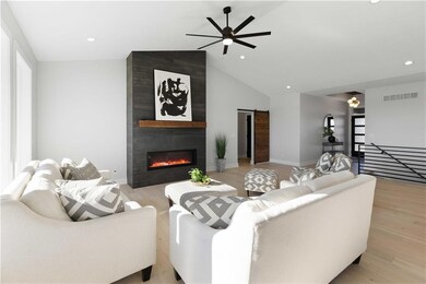 9638 Watermeadow Cir, Johnston, IA 50131 - photo 7