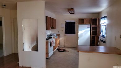 422 C St, Hawthorne, NV 89415 - photo 3
