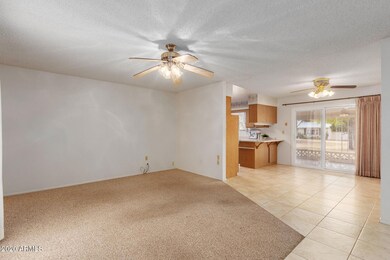 10821 W Kelso-5 Living & Dining