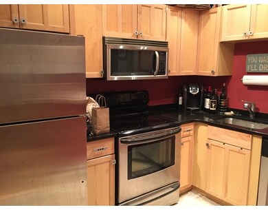 16 Foster St unit 2, Boston, MA 02109 - photo 4