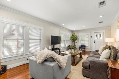 1136 Winston St, Houston, TX 77009 - photo 5