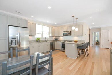 195 Cypress St unit 3, Brookline, MA 02445 - photo 3