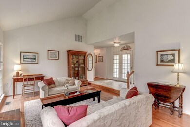 11417 Frances Green Dr, North Potomac, MD 20878 - photo 6