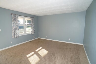 371 Pheasant Run Dr, Batesville, IN 47006 - photo 5