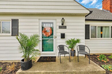 695 Island Ct.