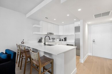 Roney Palace unit 512, Miami Beach, FL 33139 - photo 5