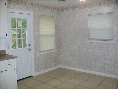 Eat in Kitchen with Dining Area