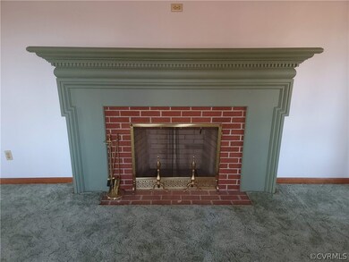 880 E Magnolia Ave, West Point, VA 23181 - photo 6