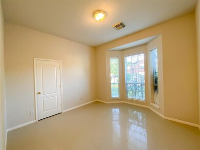 29810 Sparkling Creek Dr, Spring, TX 77386 - photo 4