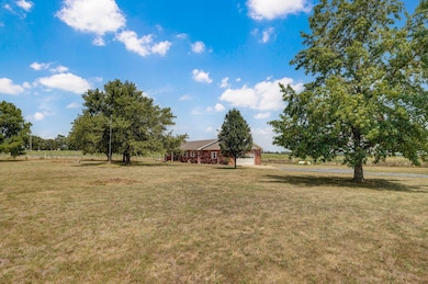 19038 Farm Road 2020, Aurora, MO 65605 - photo 5