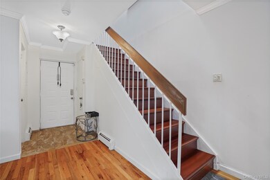 Copper Beech unit 3-9, White Plains, NY 10601 - photo 2