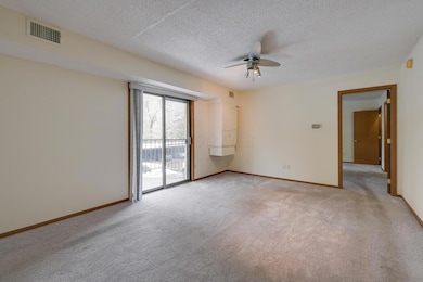 4145 Karl Rd Columbus OH 43224-large-012