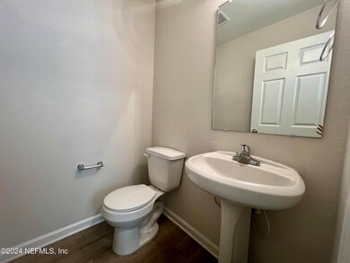 8010 Dandy Ave, Jacksonville, FL 32211 - photo 6