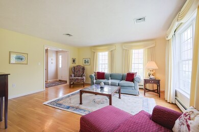 30 Forsythia Dr, Walpole, MA 02081 - photo 3