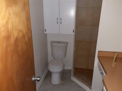 18010 Magnolia, Alvin, TX 77511 - photo 5