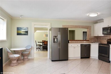 1836 NE 22nd Dr, Jensen Beach, FL 34957 - photo 6