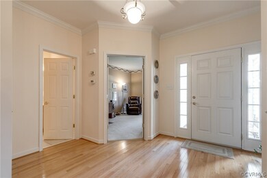 Another view of the foyer, looking back at the fro