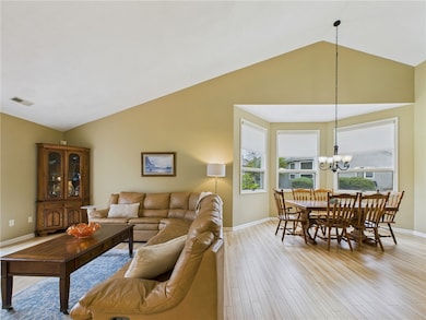 96 Nipmuc Trail unit F, North Providence, RI 02904 - photo 7