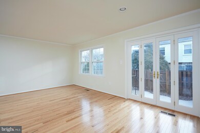 10262 Arizona Cir, Bethesda, MD 20817 - photo 5