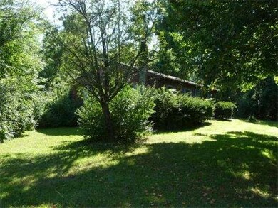 48 Longmeadow Dr, Amherst, MA 01002 - photo 5